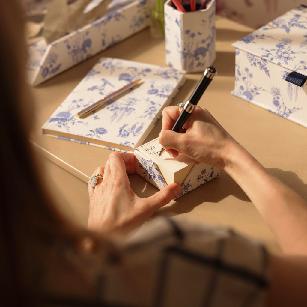 Delft Toile De Jouy Memo Block