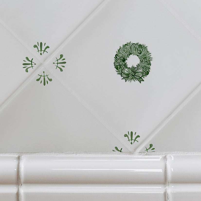 Festive Wreath Delft Tile