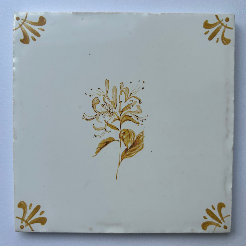 End of Line Honeysuckle Delft Tile - Mustard 12.5cm