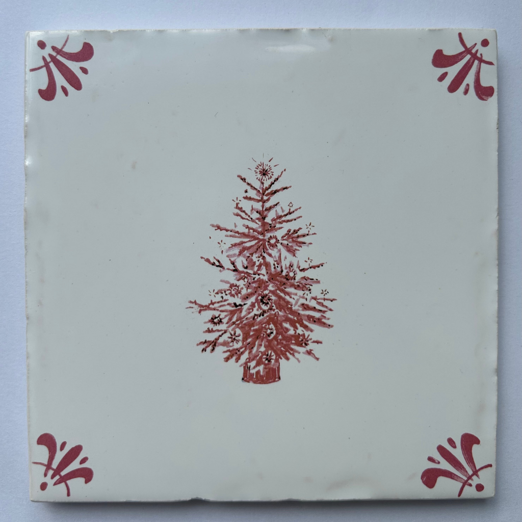 End of Line Christmas Tree Delft Tile - Crimson 12.5cm