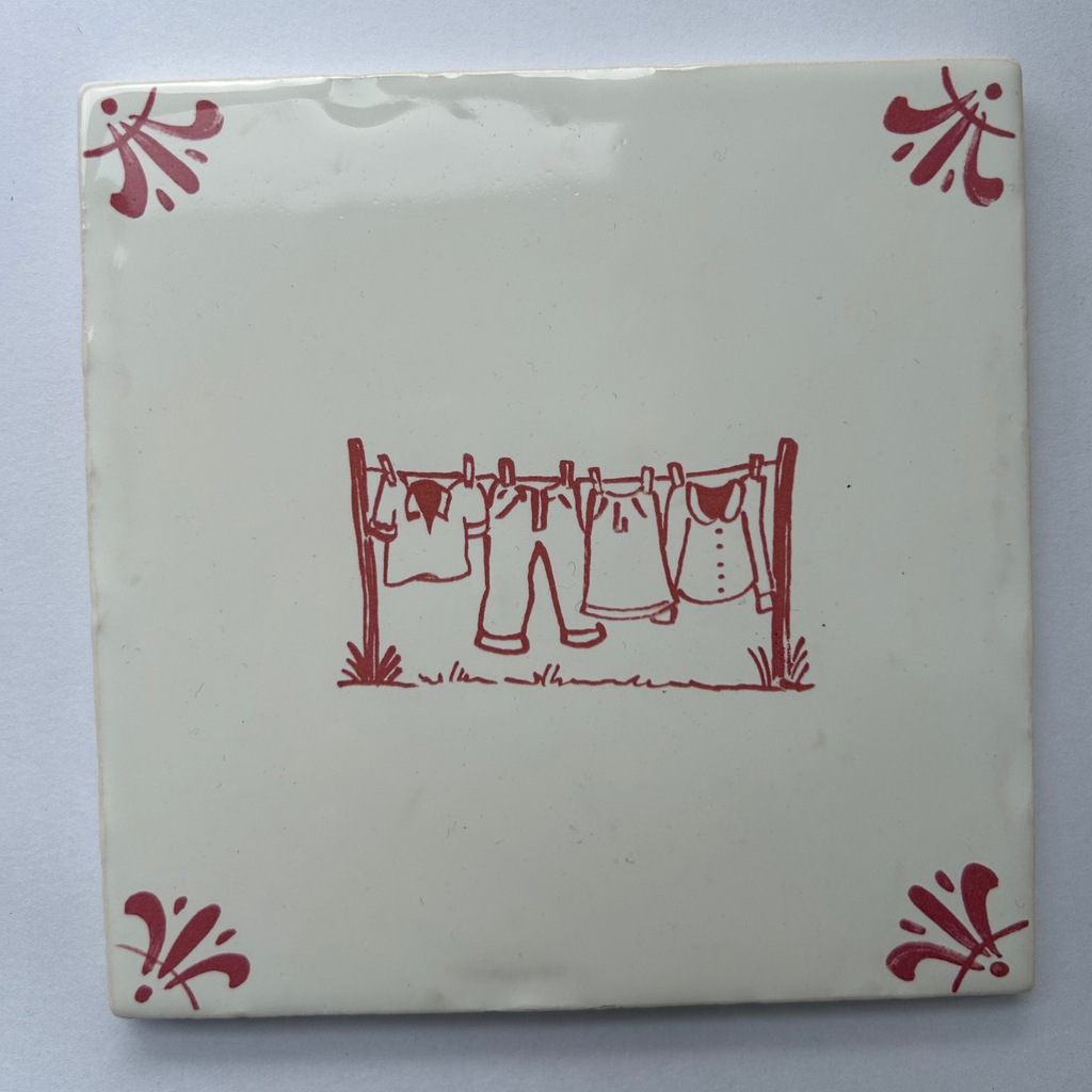 End of Line Clothes Line Delft Tile - Crimson 12.5cm